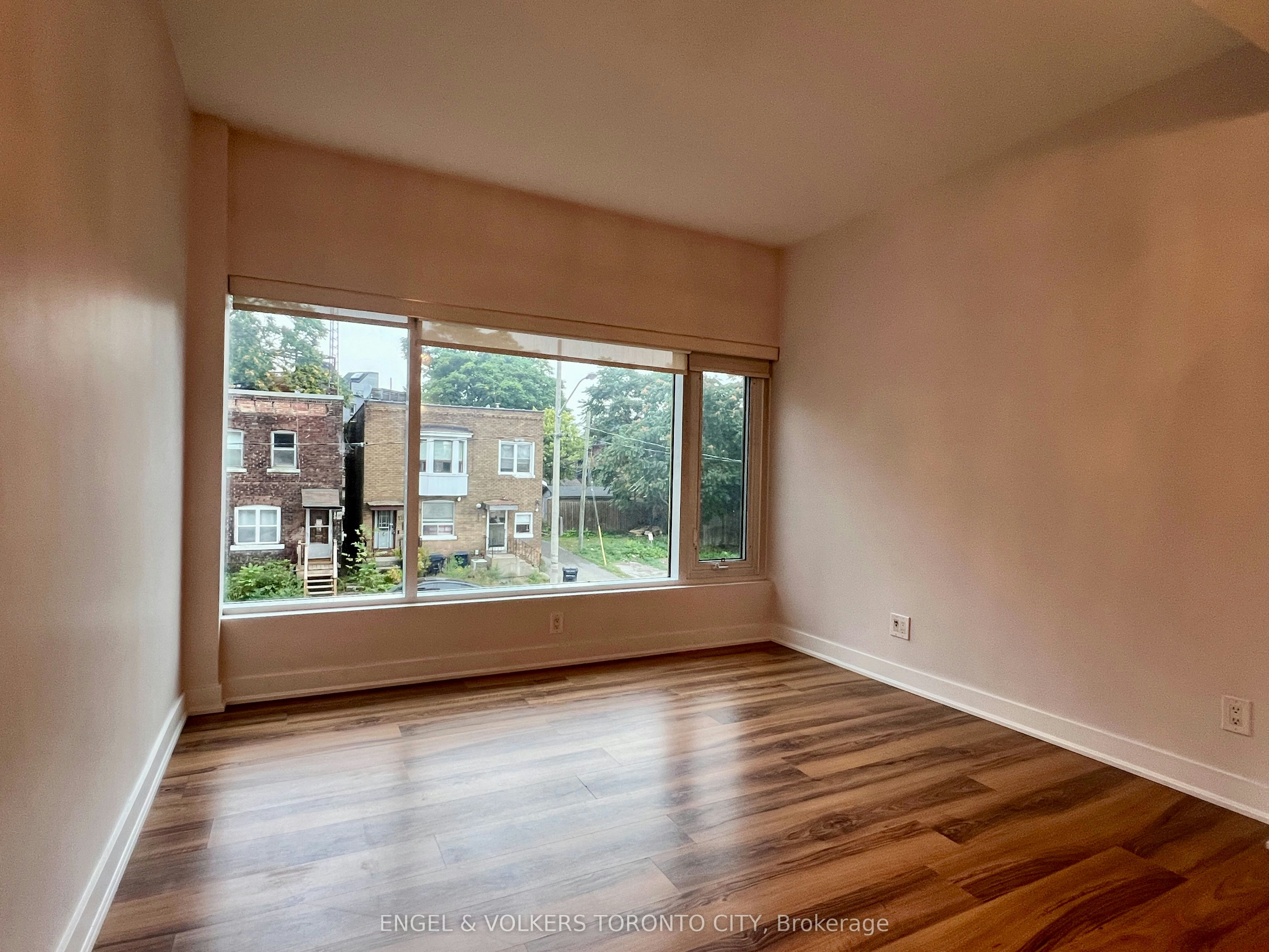 202-25 Ritchie Avenue, Toronto, ON, M6R 2J6 - 14