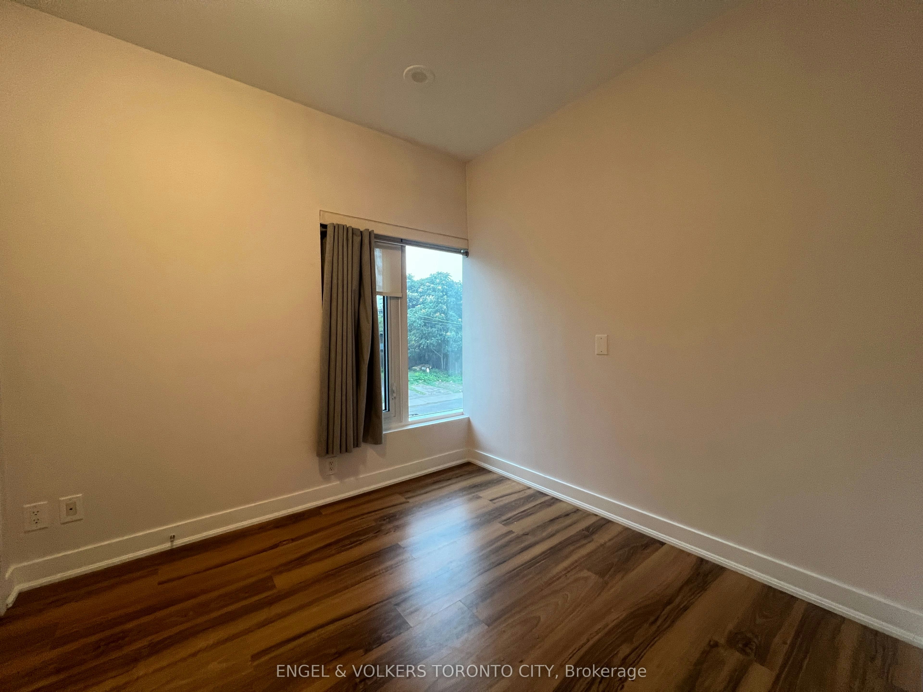 202-25 Ritchie Avenue, Toronto, ON, M6R 2J6 - 27