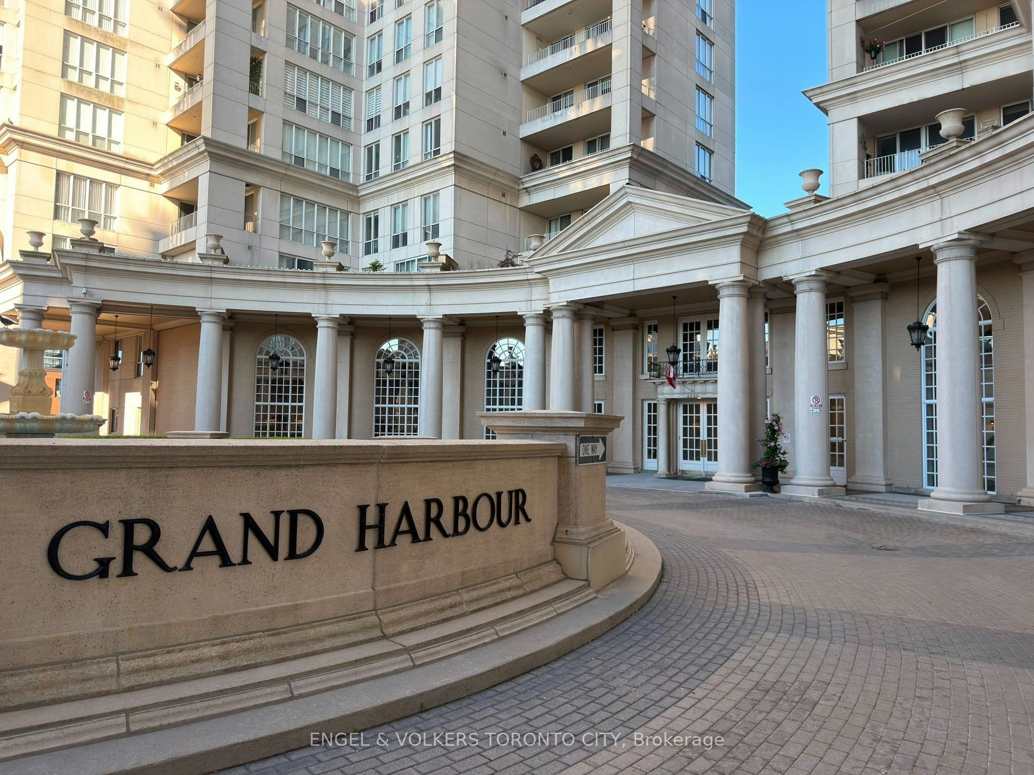 1204-2285 Lake Shore Boulevard W, Toronto, ON, M8V 3X9