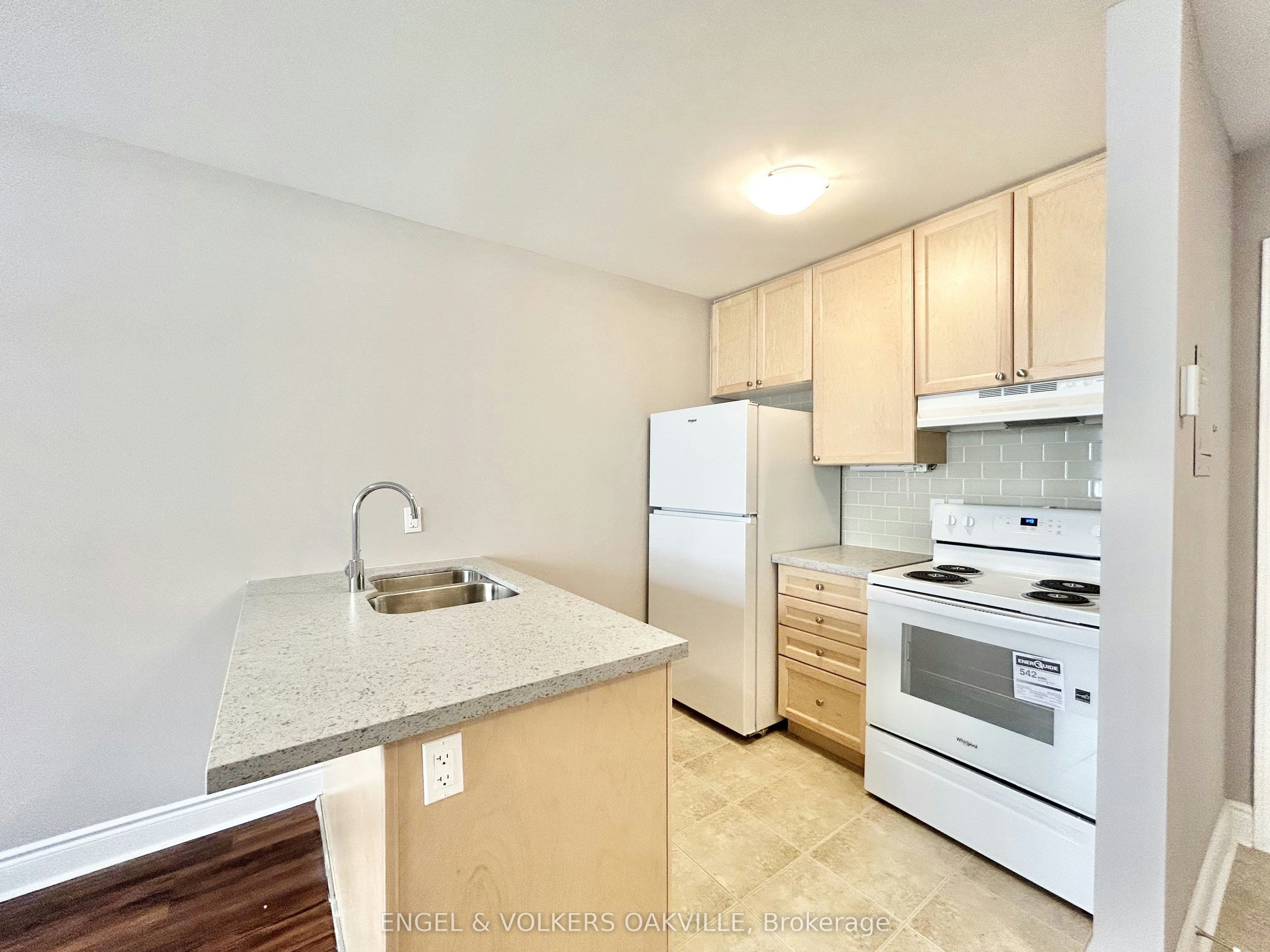 106-9 Thirty Third Street, Toronto, ON, M8W 3G7