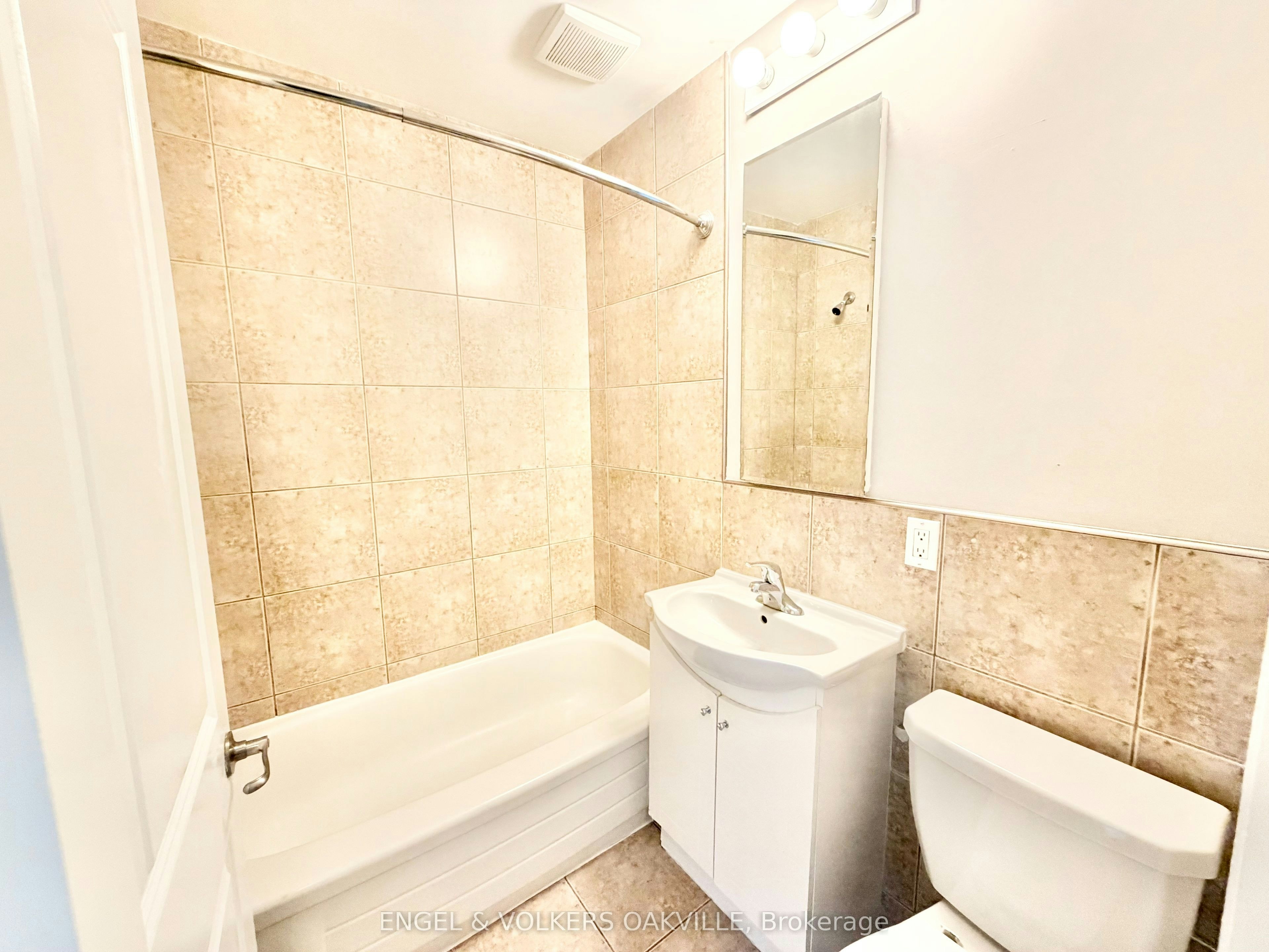 35-90 Twenty Fifth Street, Toronto, ON, M8V 3P9 - 6
