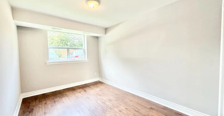 35-90 Twenty Fifth Street, Toronto, ON, M8V 3P9 - 5