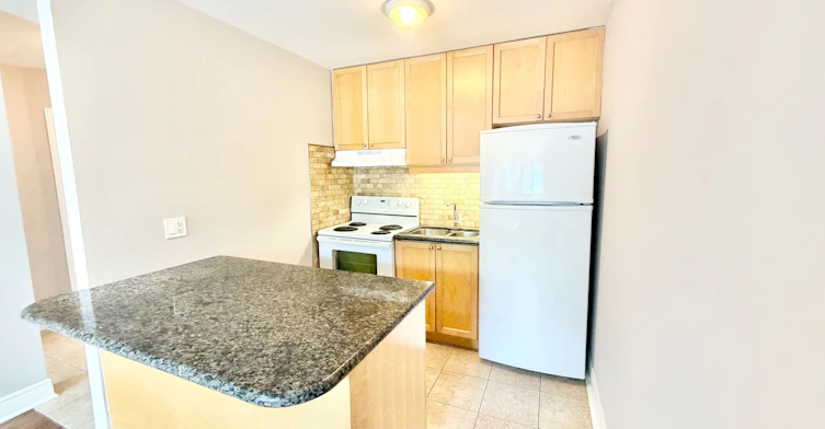 35-90 Twenty Fifth Street, Toronto, ON, M8V 3P9