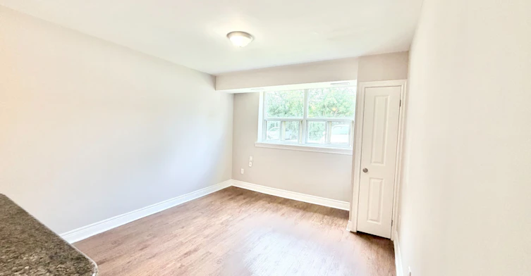 35-90 Twenty Fifth Street, Toronto, ON, M8V 3P9 - 3