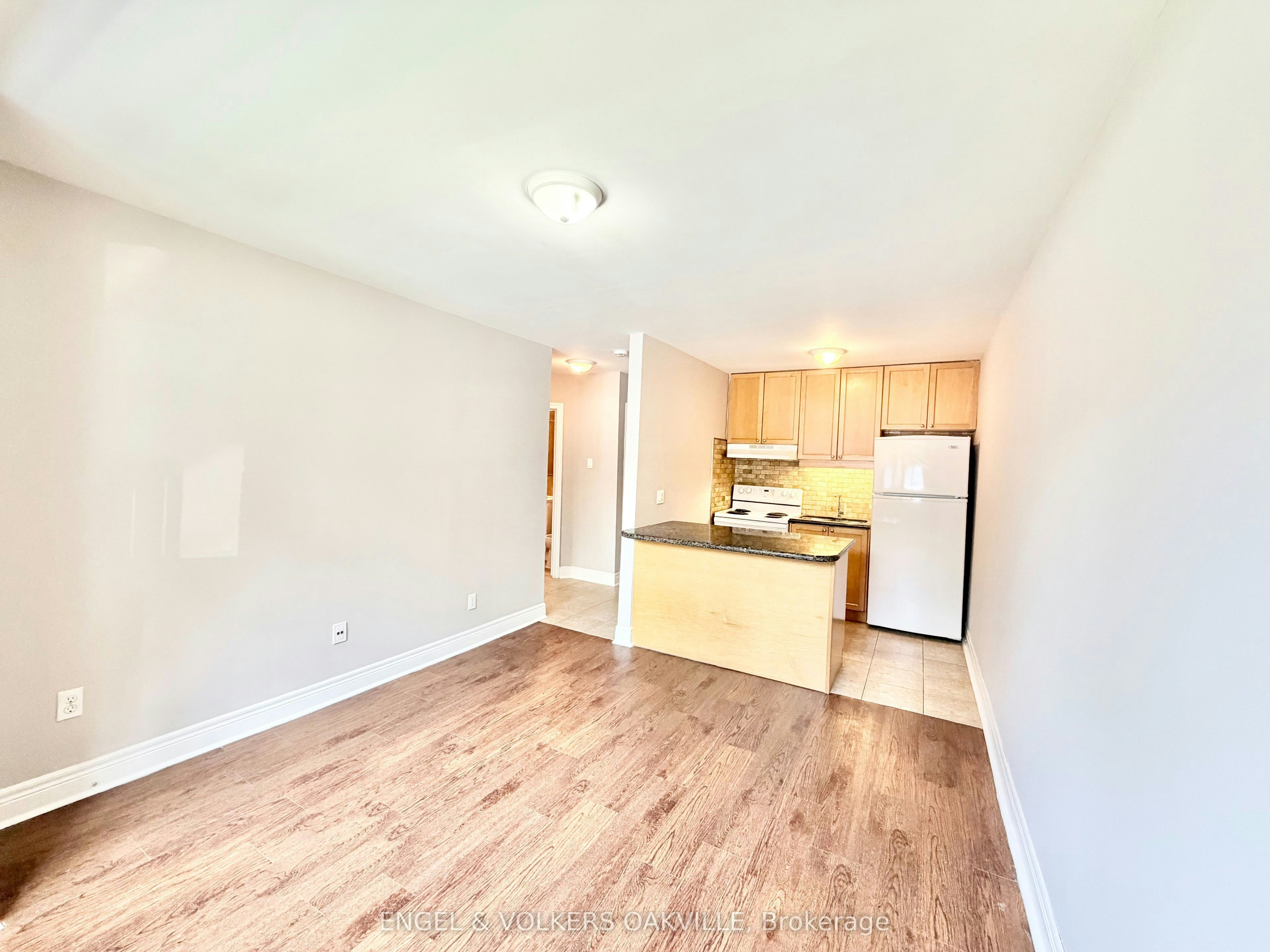 35-90 Twenty Fifth Street, Toronto, ON, M8V 3P9 - 2