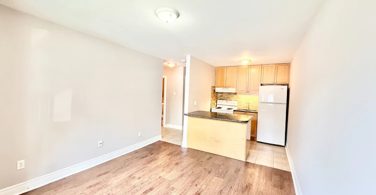 35-90 Twenty Fifth Street, Toronto, ON, M8V 3P9 - 2