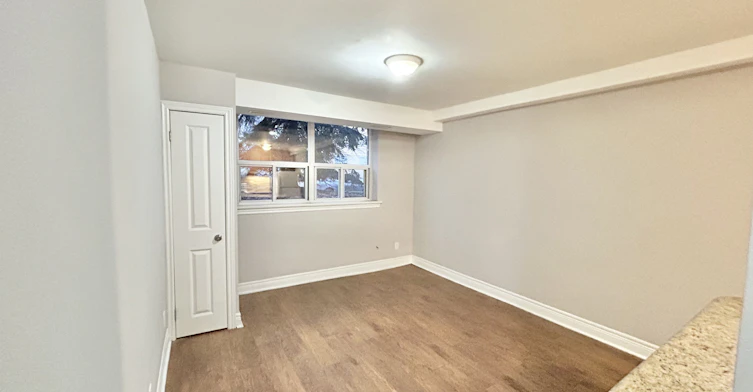 32-90 Twenty Fifth Street, Toronto, ON, M8V 3P9 - 3