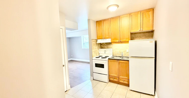18-100 Twenty Fifth Street, Toronto, ON, M8V 3P9 - 3