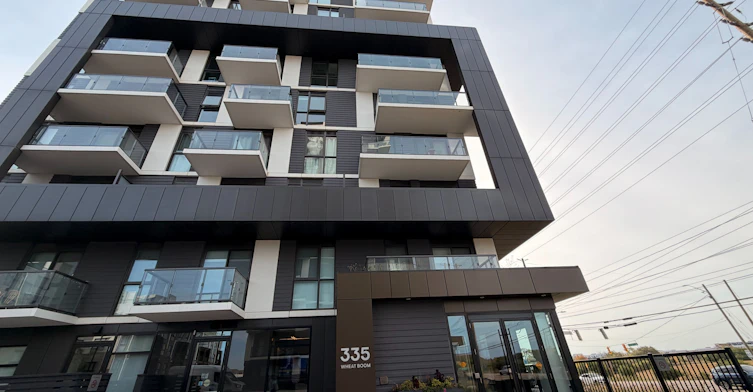 16-335 Wheat Boom Drive, Oakville, ON, L6H 7Y1