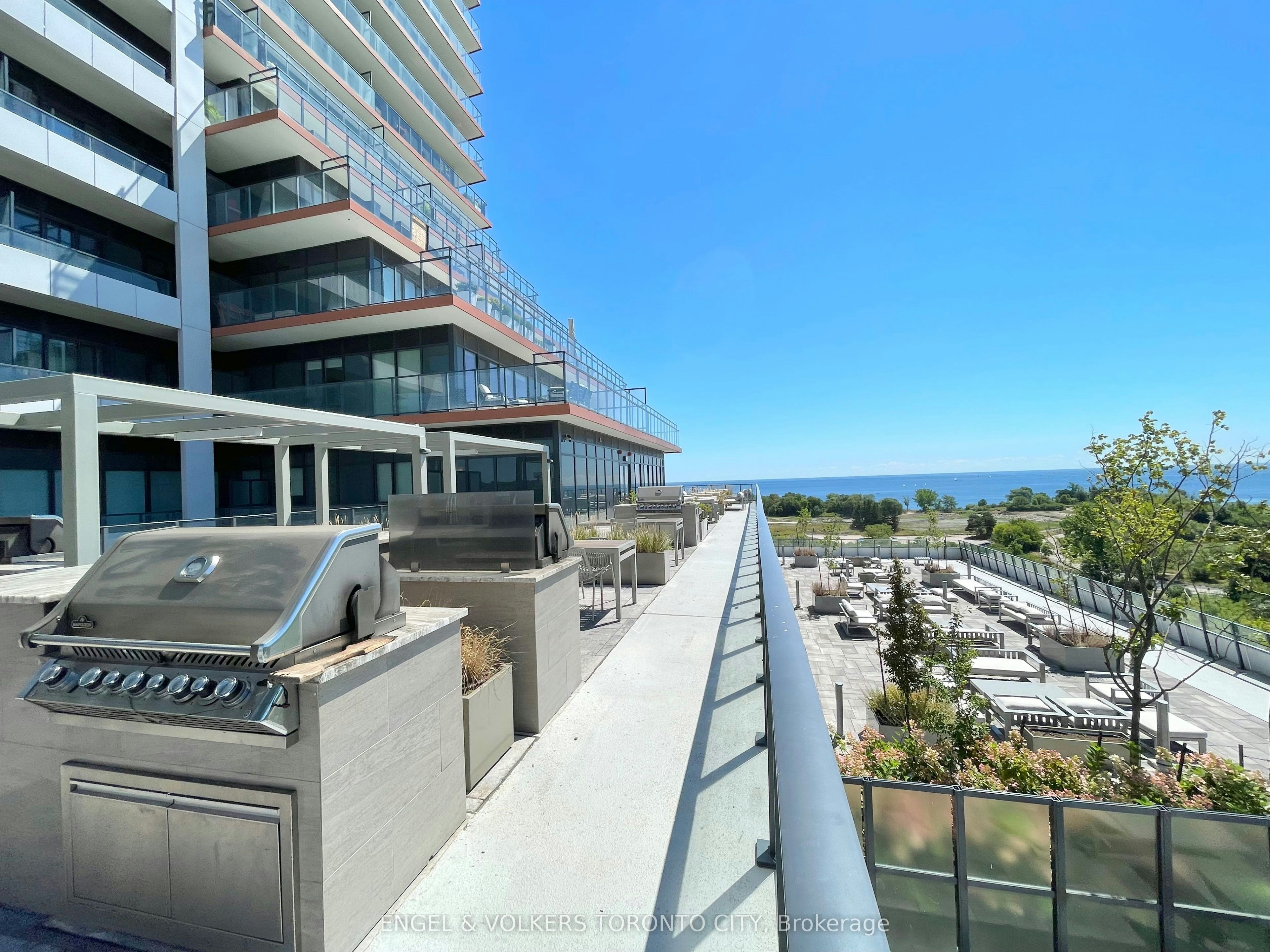 2118-30 Shore Breeze Drive, Toronto, ON, M8V 0C7 - 24