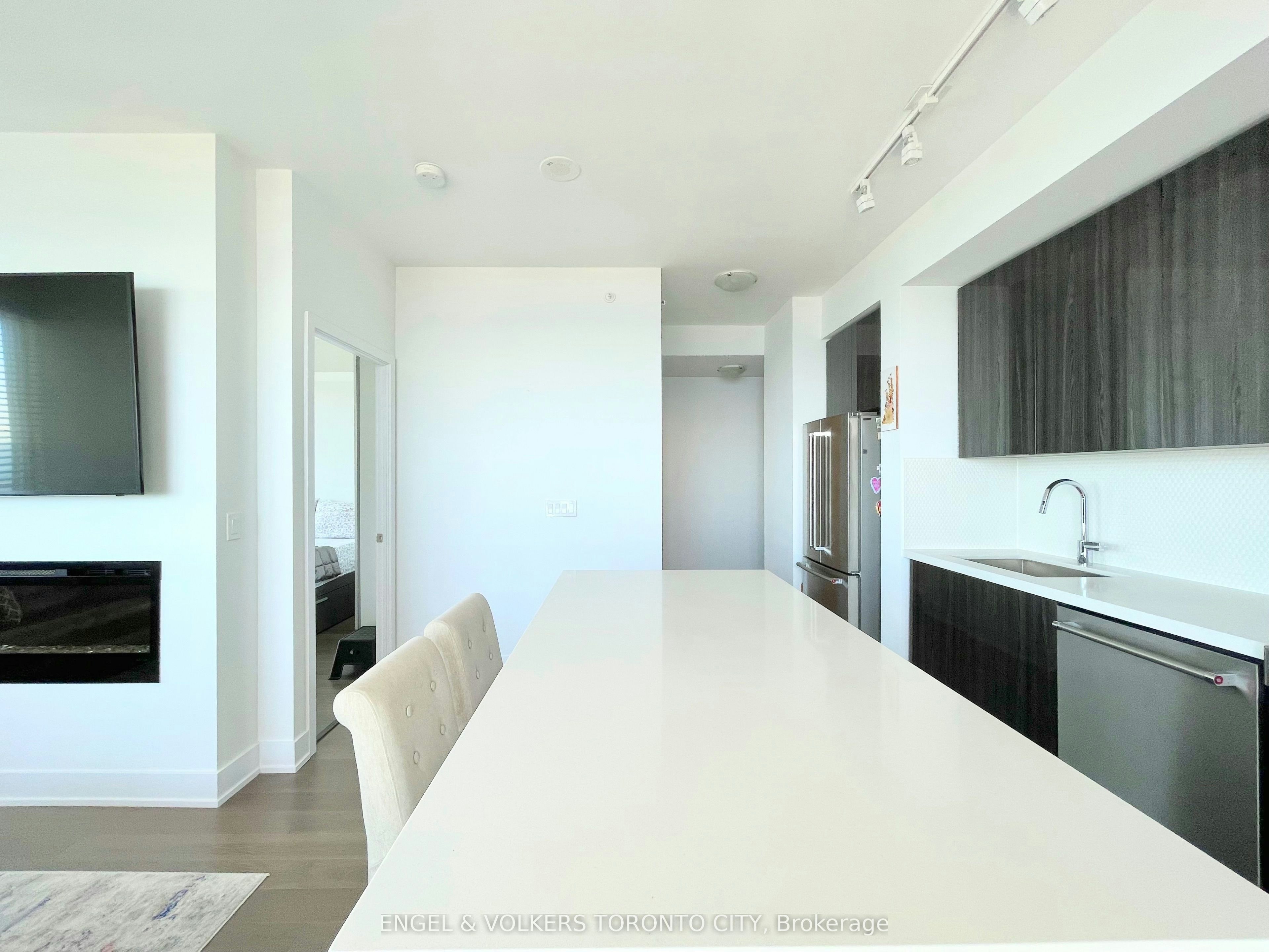 2118-30 Shore Breeze Drive, Toronto, ON, M8V 0C7 - 5