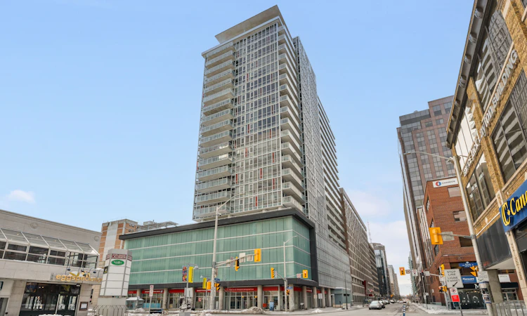 1610-324 Laurier Avenue W