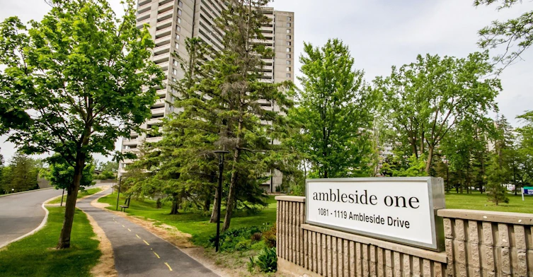 2209-1081 Ambleside Drive, Ottawa, ON, K2B 8C8