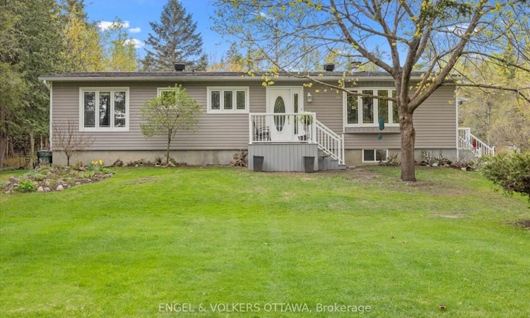 4841 Torbolton Ridge