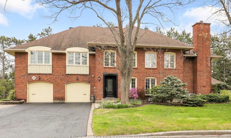 34 Chatsworth Crescent