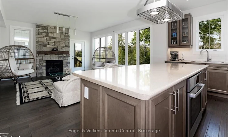 364 Yellow Birch Crescent