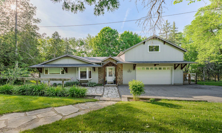 1135 Rivers Edge Drive