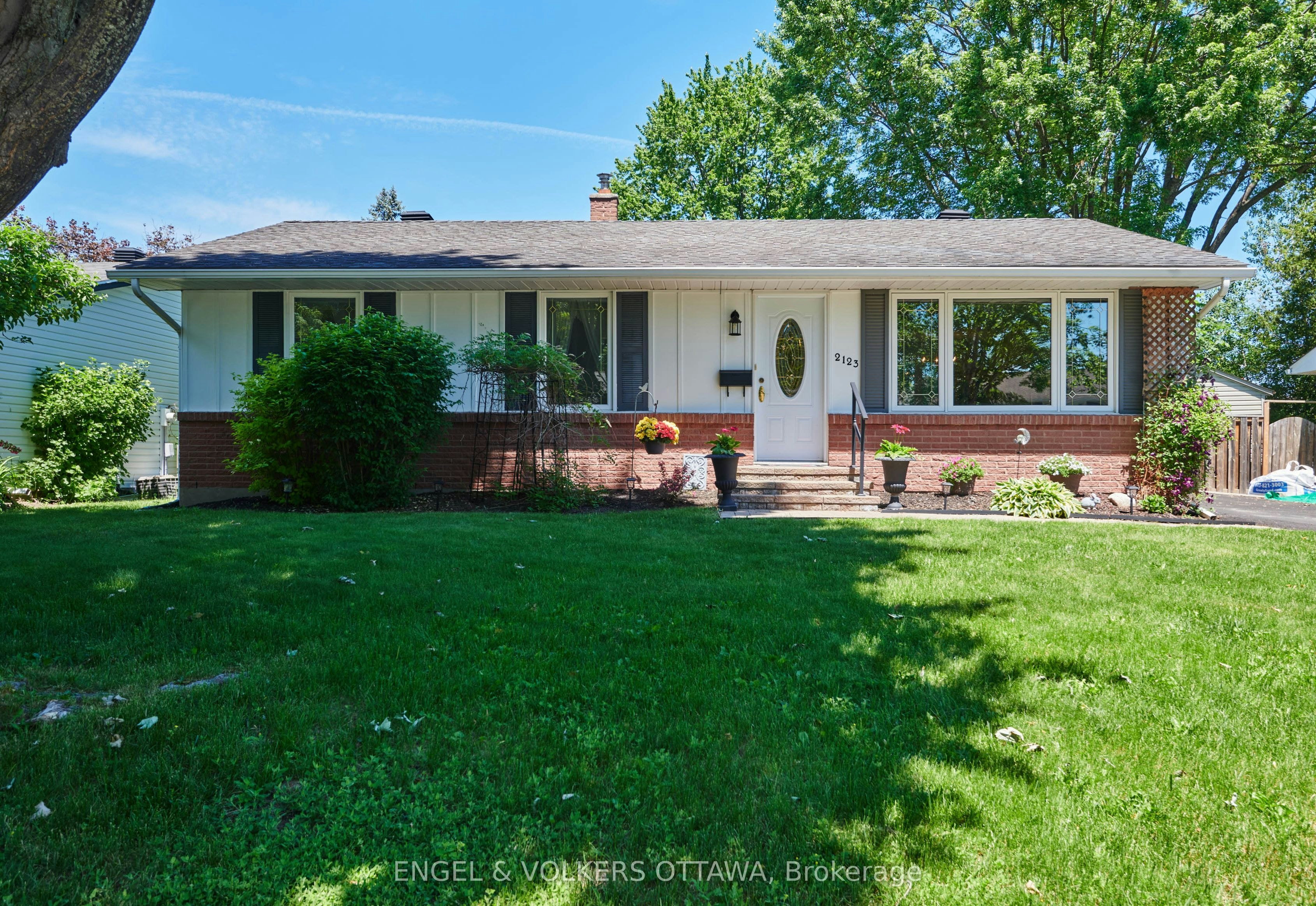2123 Blue Jay Crescent, Ottawa, ON, K1J 6A9