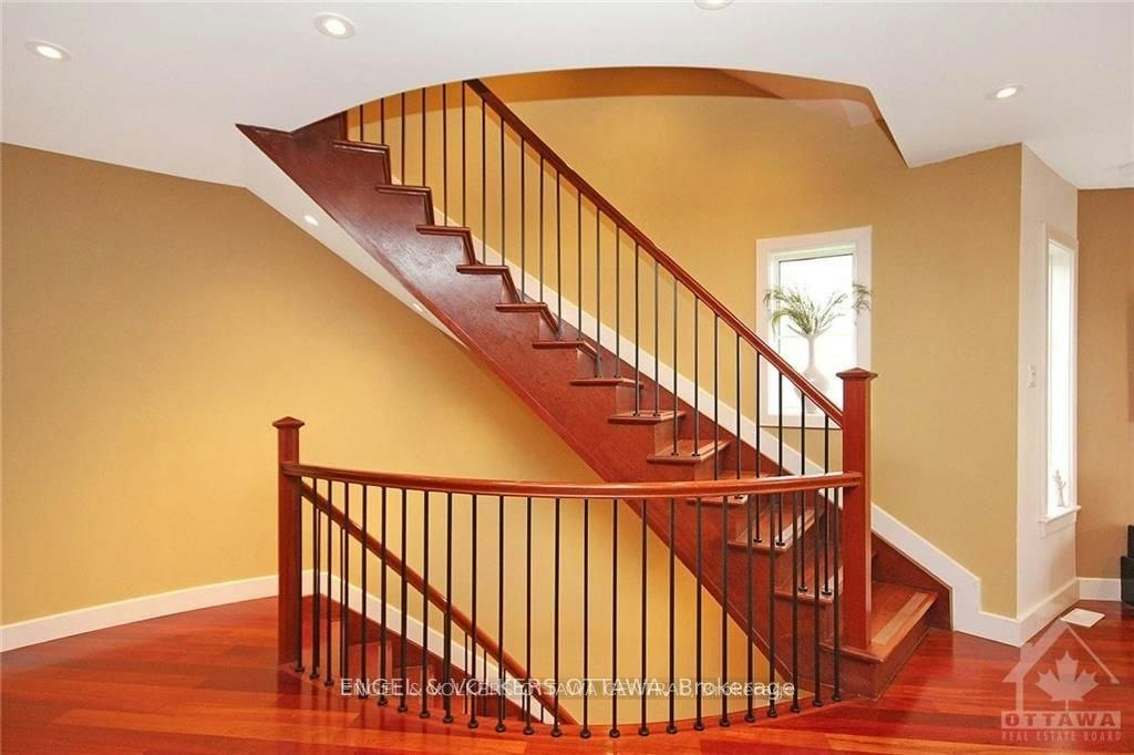 281 Kirchoffer Avenue, Ottawa, ON, K2A 1Y1 - 17