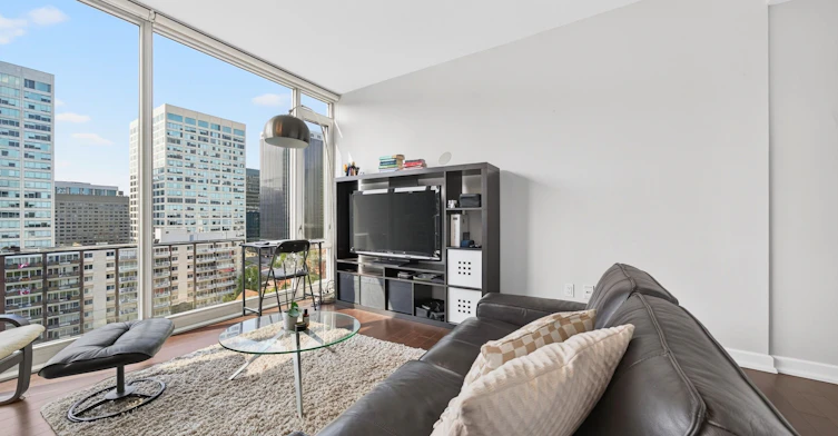 1011-300 Lisgar Street, Ottawa, ON, K2P 0E2 - 5