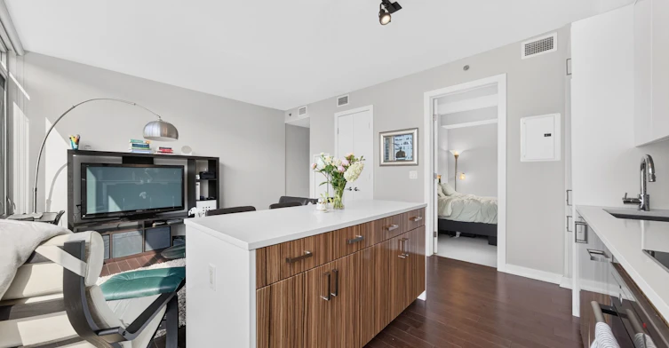 1011-300 Lisgar Street, Ottawa, ON, K2P 0E2 - 11