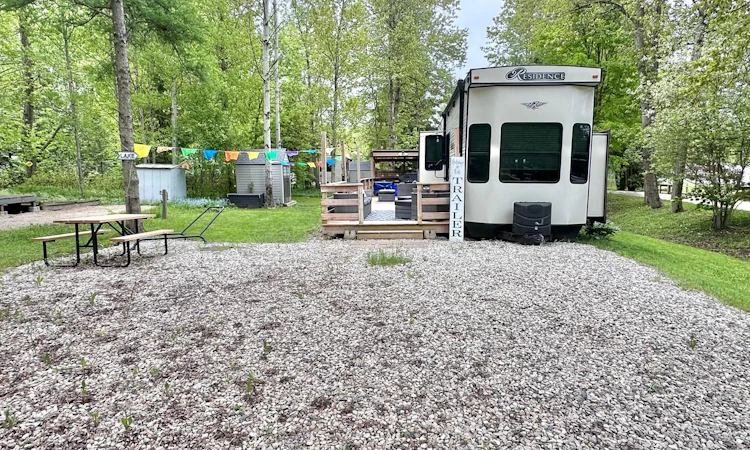 H 28-7489 Sideroad 5 N/A E