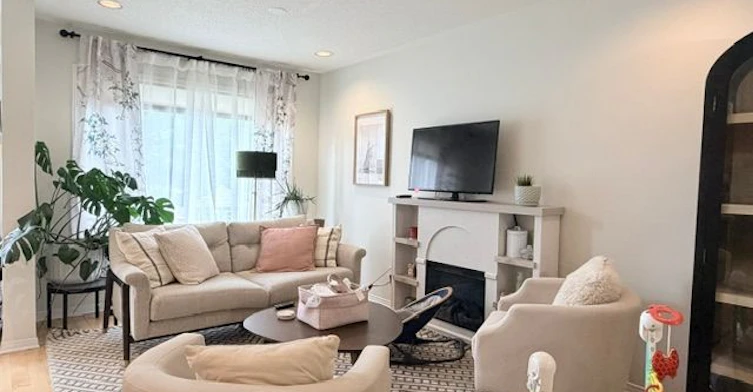 124 Landover Crescent, Ottawa, ON, K2M 2W2 - 2