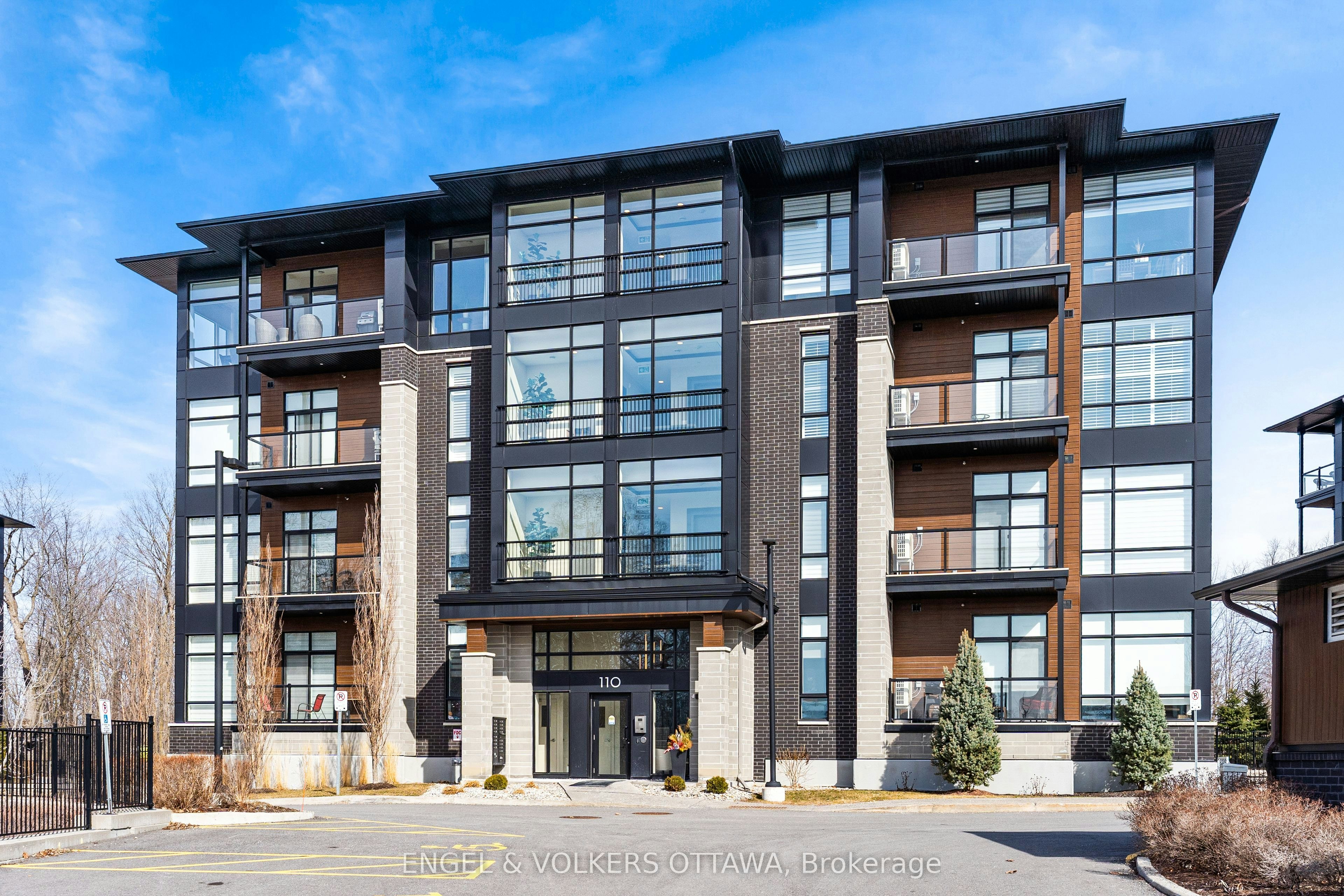 402-110 Cortile Private, Ottawa, ON, K1V 2S8