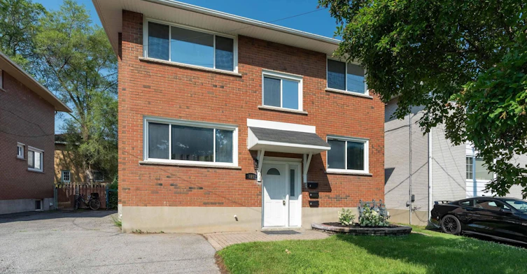 3-896 Pinewood Crescent, Ottawa, ON, K2B 5Y4