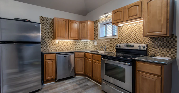 3786 St James Avenue, Niagara Falls, ON, L2J 2R1 - 6