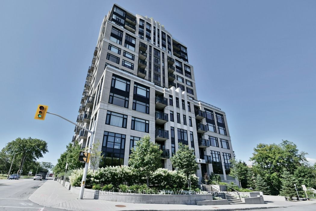1002-75 Cleary Avenue, Ottawa, ON, K2A 1R8