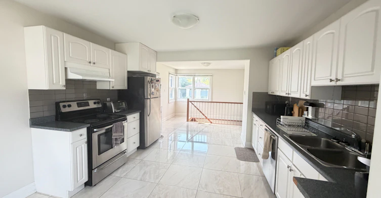 44 Granton Avenue, Ottawa, ON, K2G 1W8 - 12