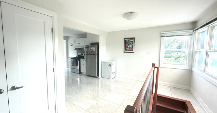 44 Granton Avenue, Ottawa, ON, K2G 1W8 - 10