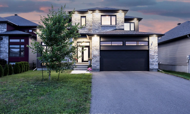 1082 Docteur Corbeil Boulevard