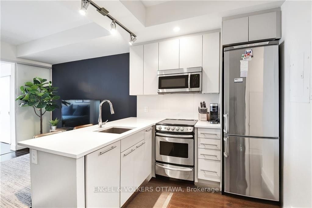 108 Richmond 208 Road, Ottawa, ON, K1Z 0B3 - 5