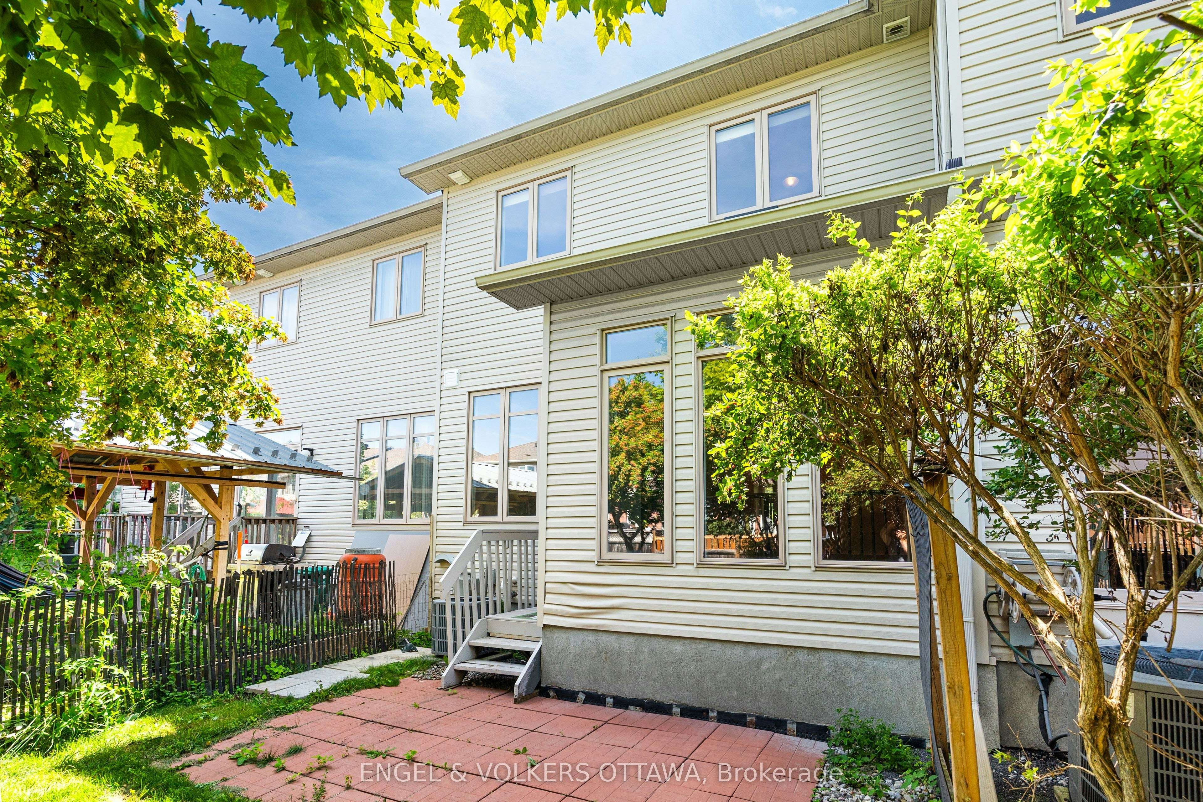 729 Nakina Way, Ottawa, ON, K1V 2H9 - 44