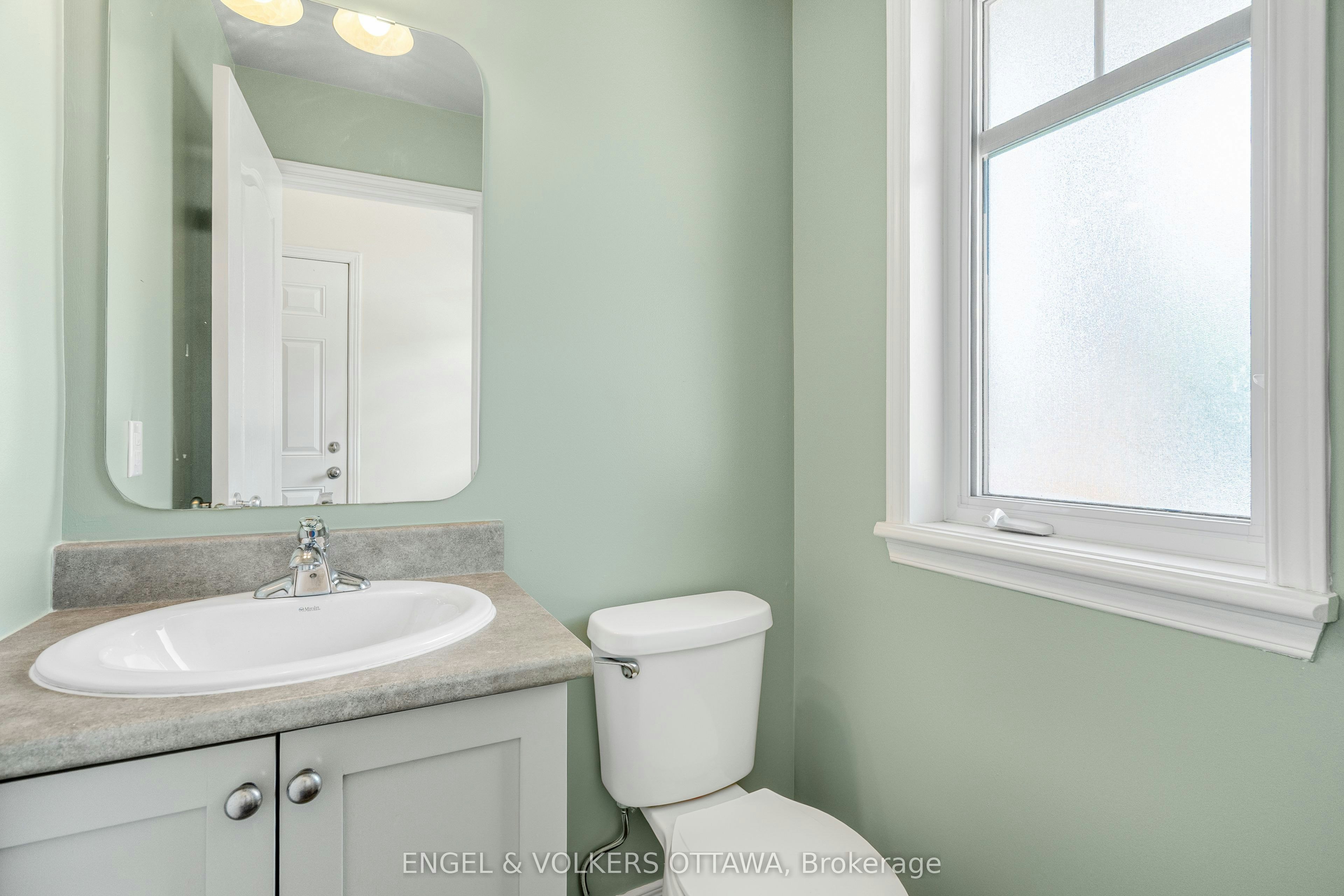 729 Nakina Way, Ottawa, ON, K1V 2H9 - 5