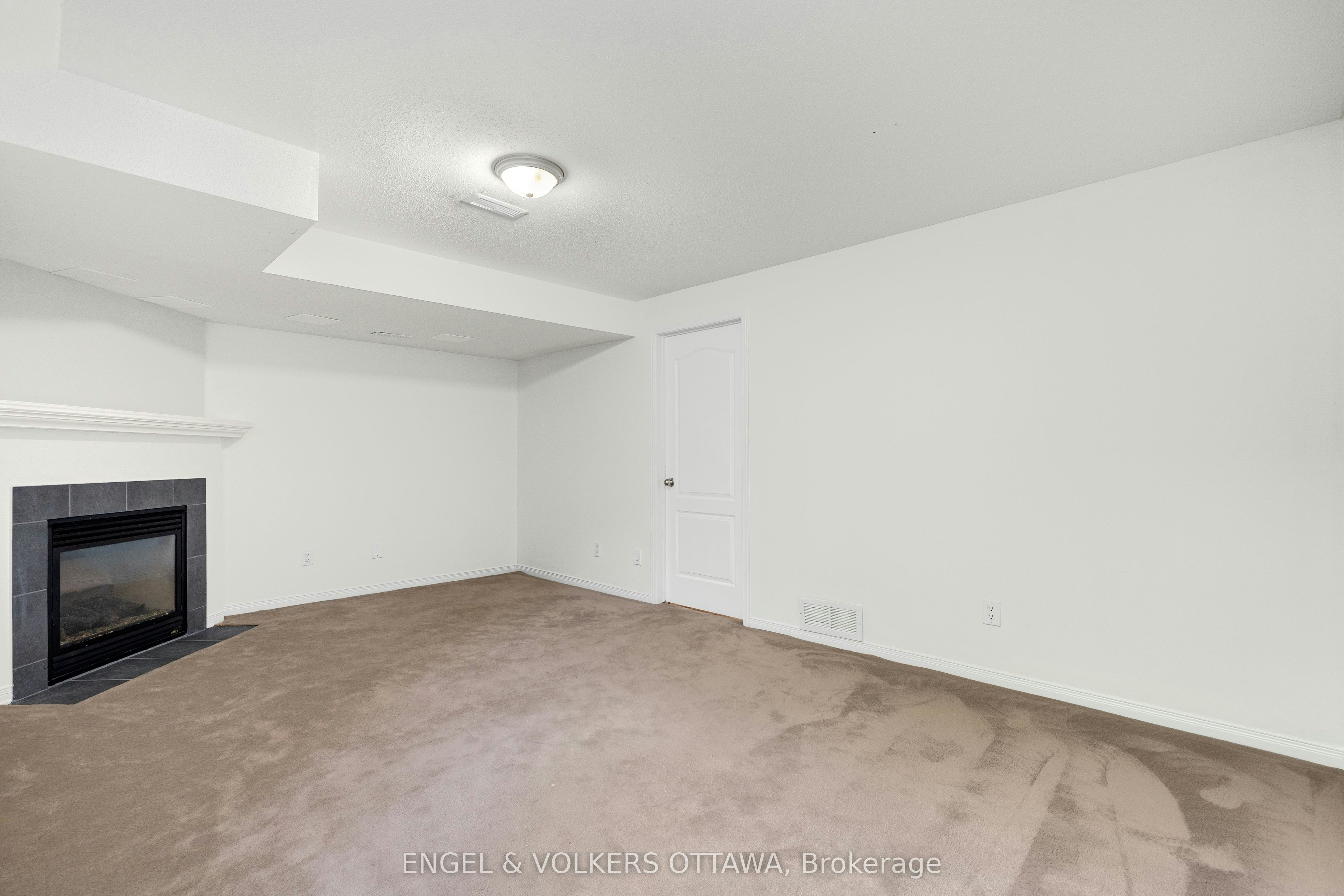 729 Nakina Way, Ottawa, ON, K1V 2H9 - 40