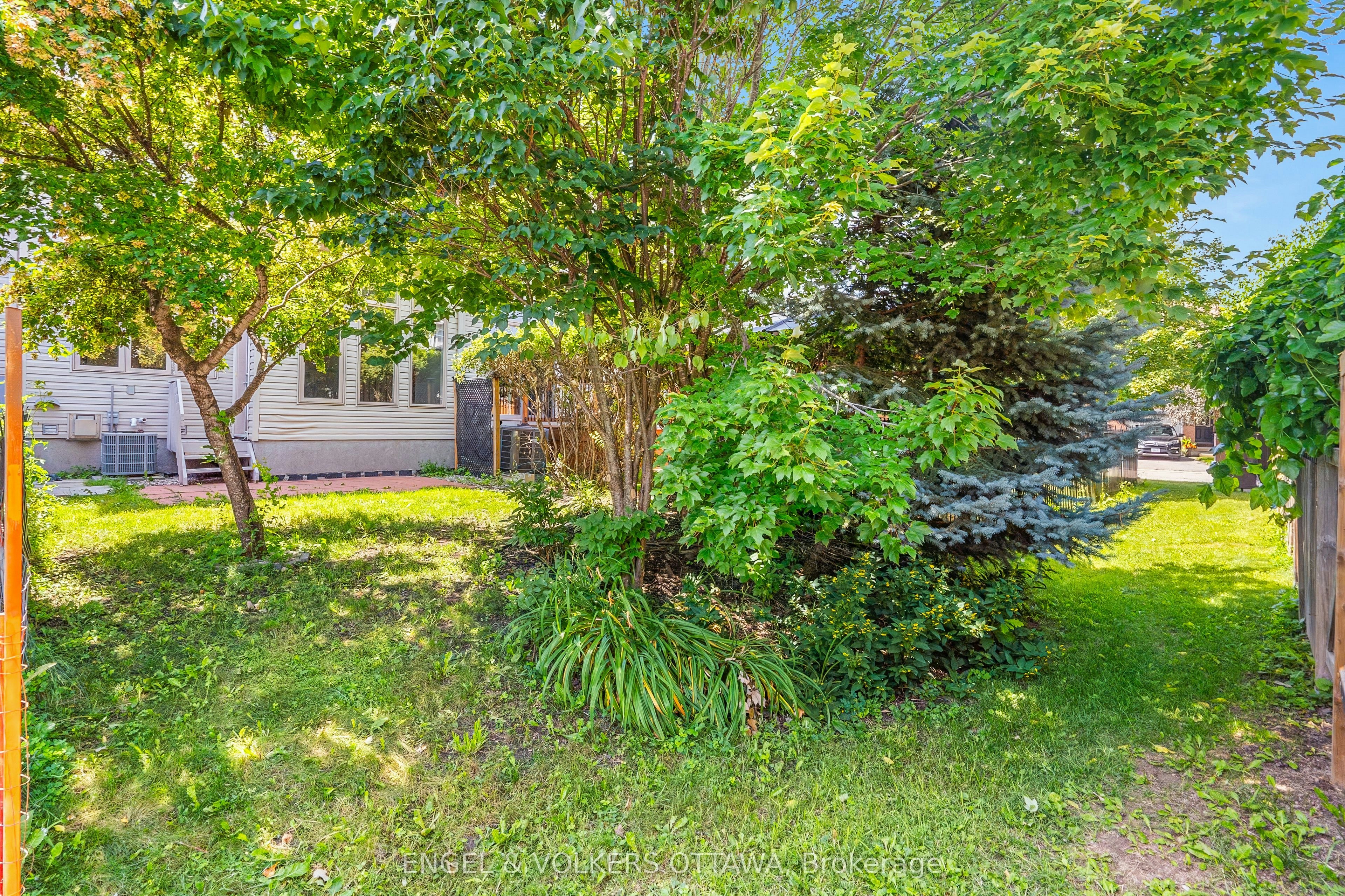 729 Nakina Way, Ottawa, ON, K1V 2H9 - 45