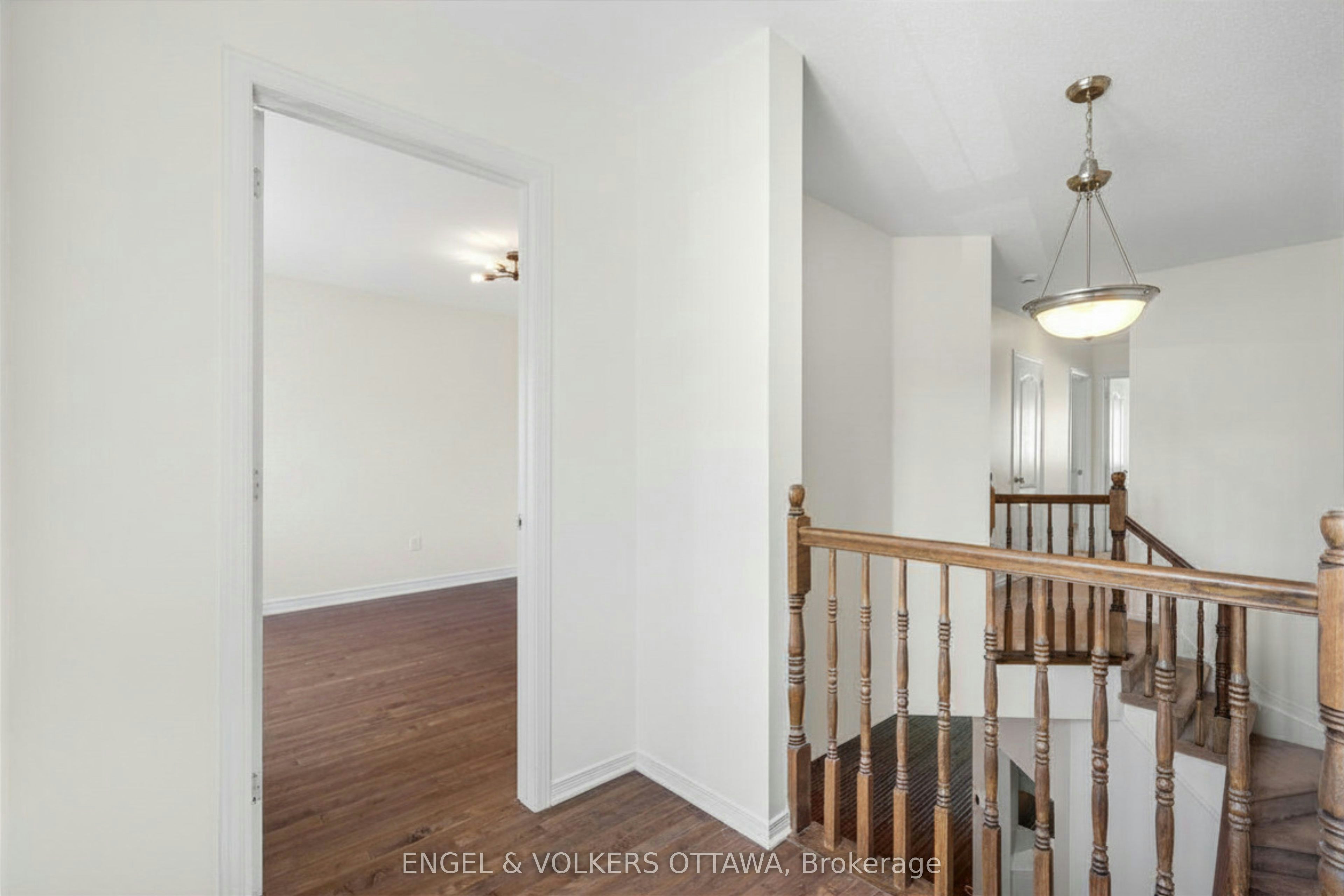 729 Nakina Way, Ottawa, ON, K1V 2H9 - 33