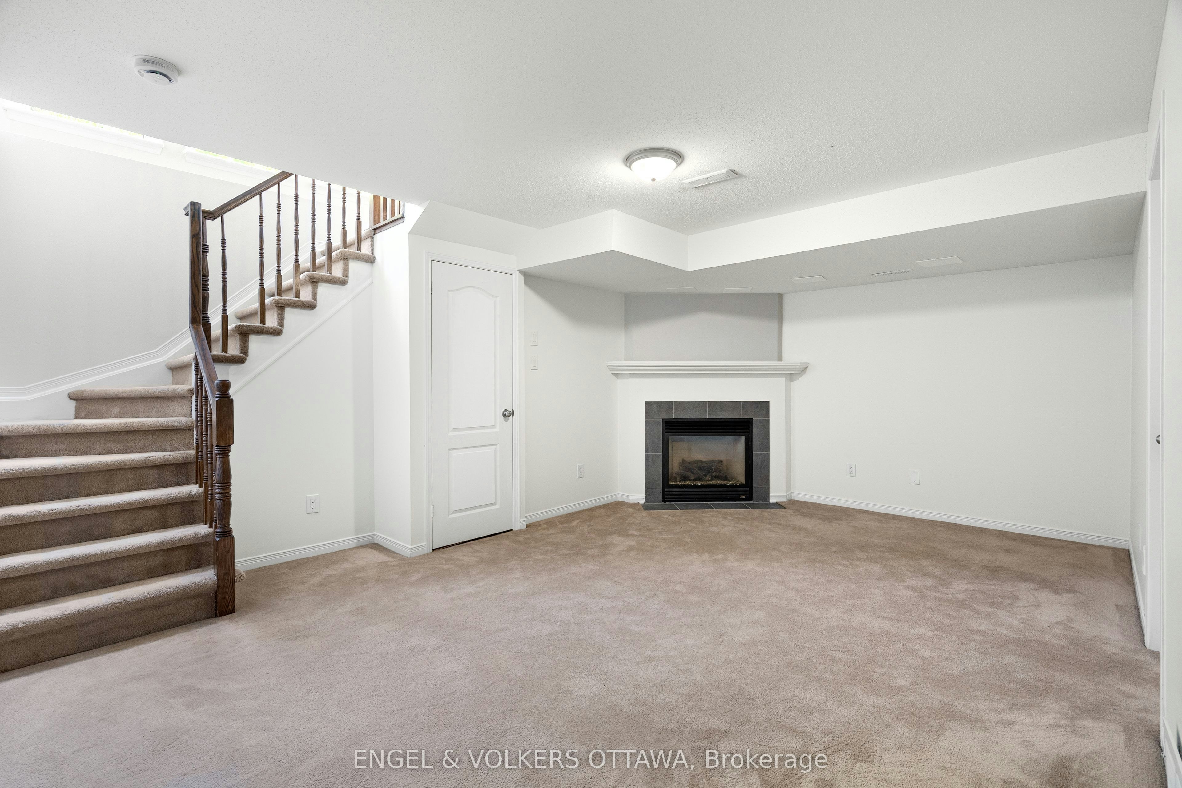 729 Nakina Way, Ottawa, ON, K1V 2H9 - 41