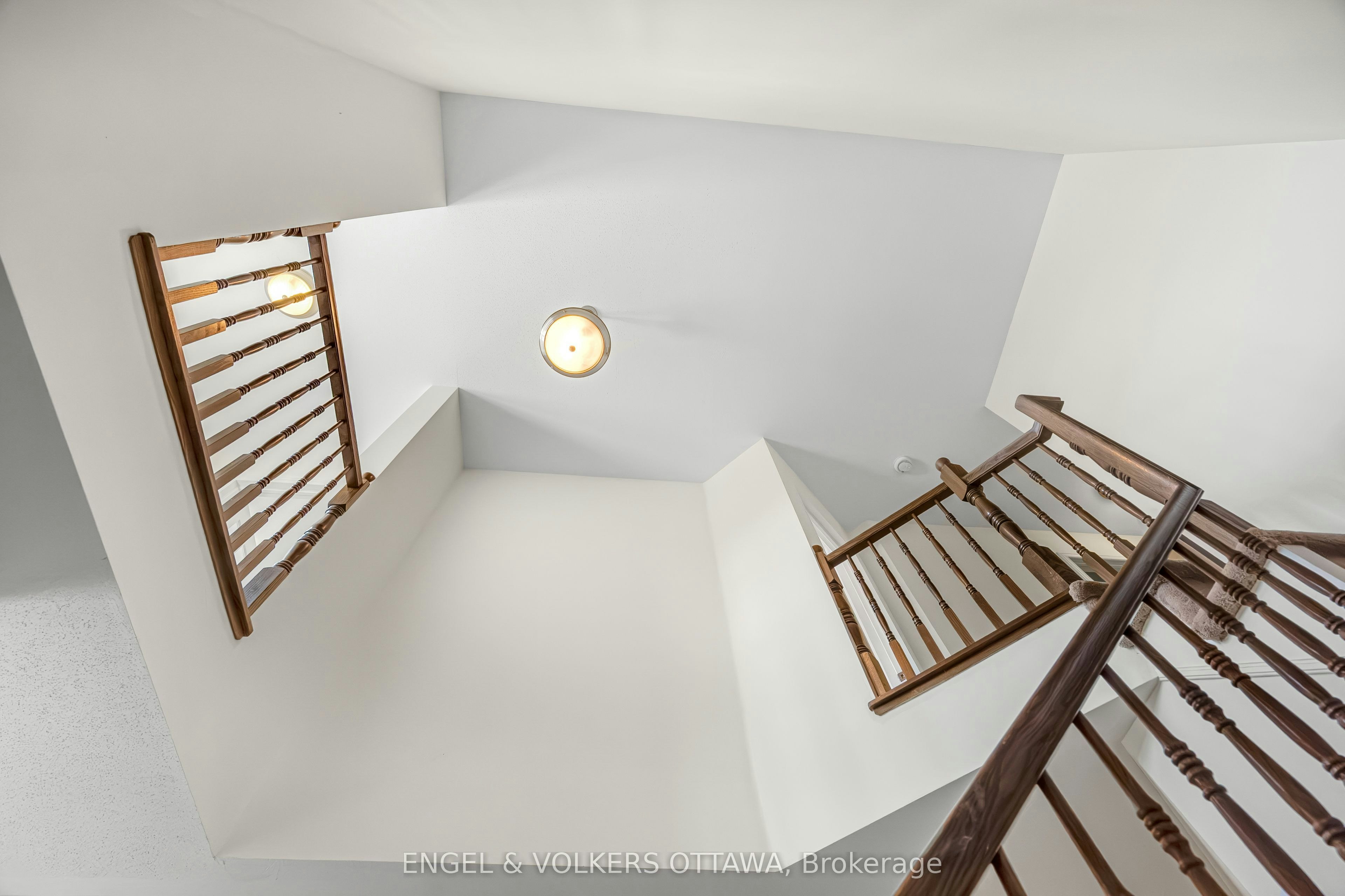 729 Nakina Way, Ottawa, ON, K1V 2H9 - 23