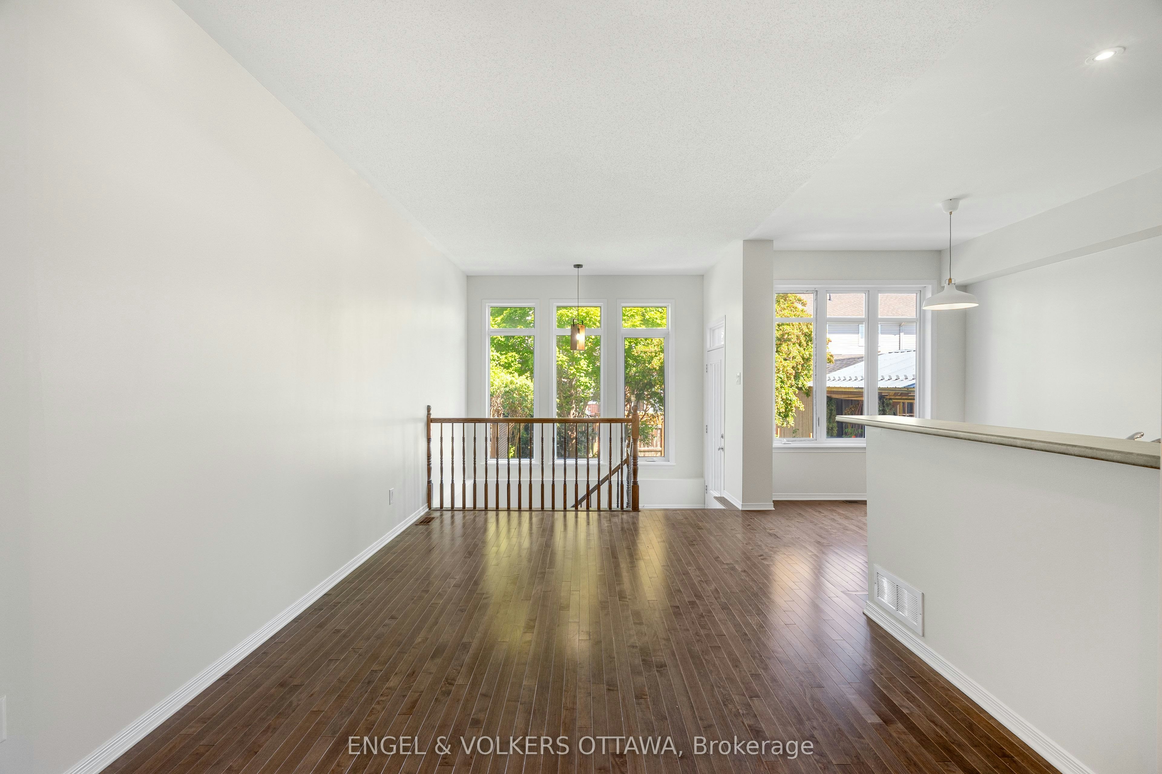 729 Nakina Way, Ottawa, ON, K1V 2H9 - 10