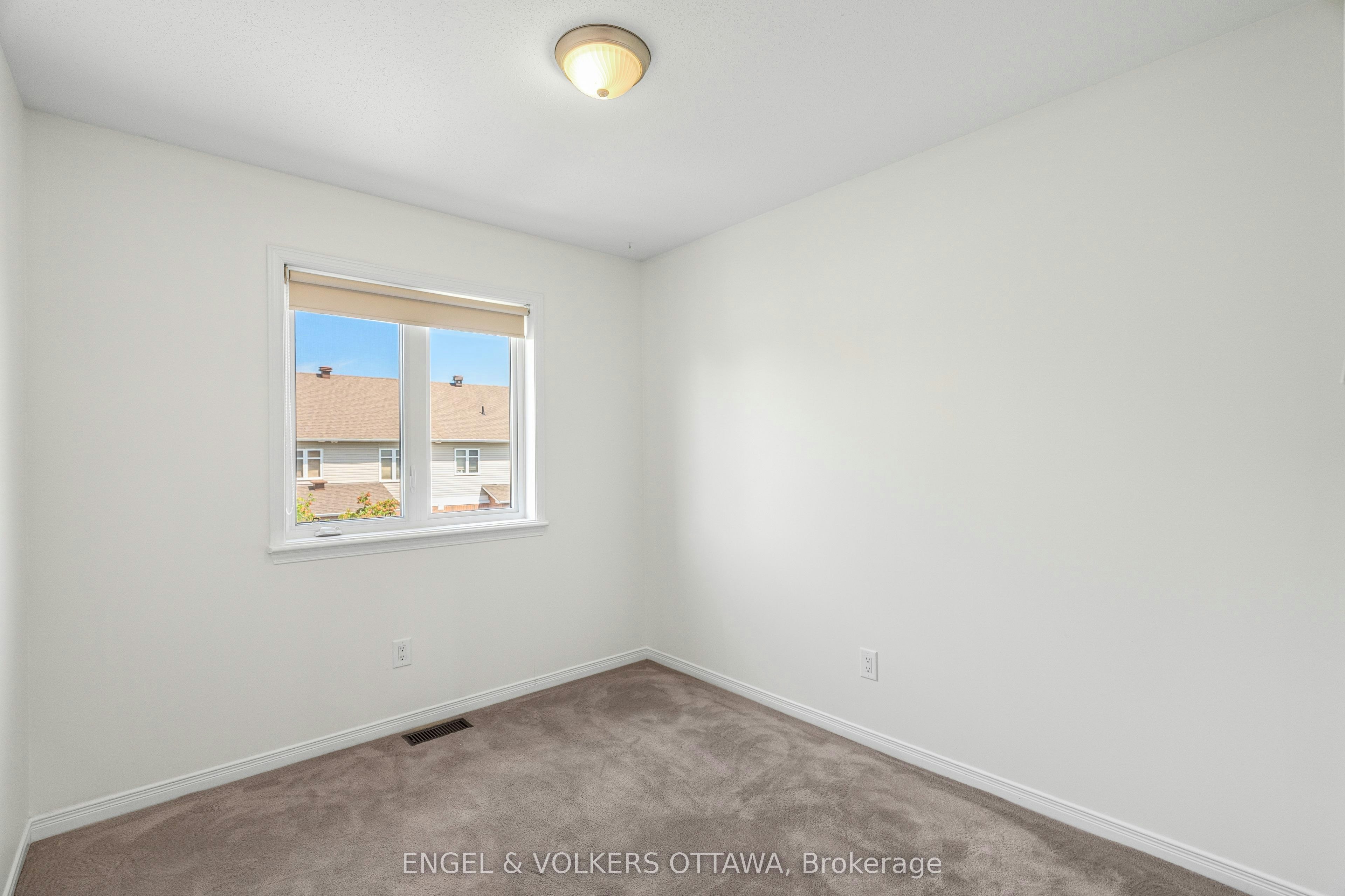 729 Nakina Way, Ottawa, ON, K1V 2H9 - 37
