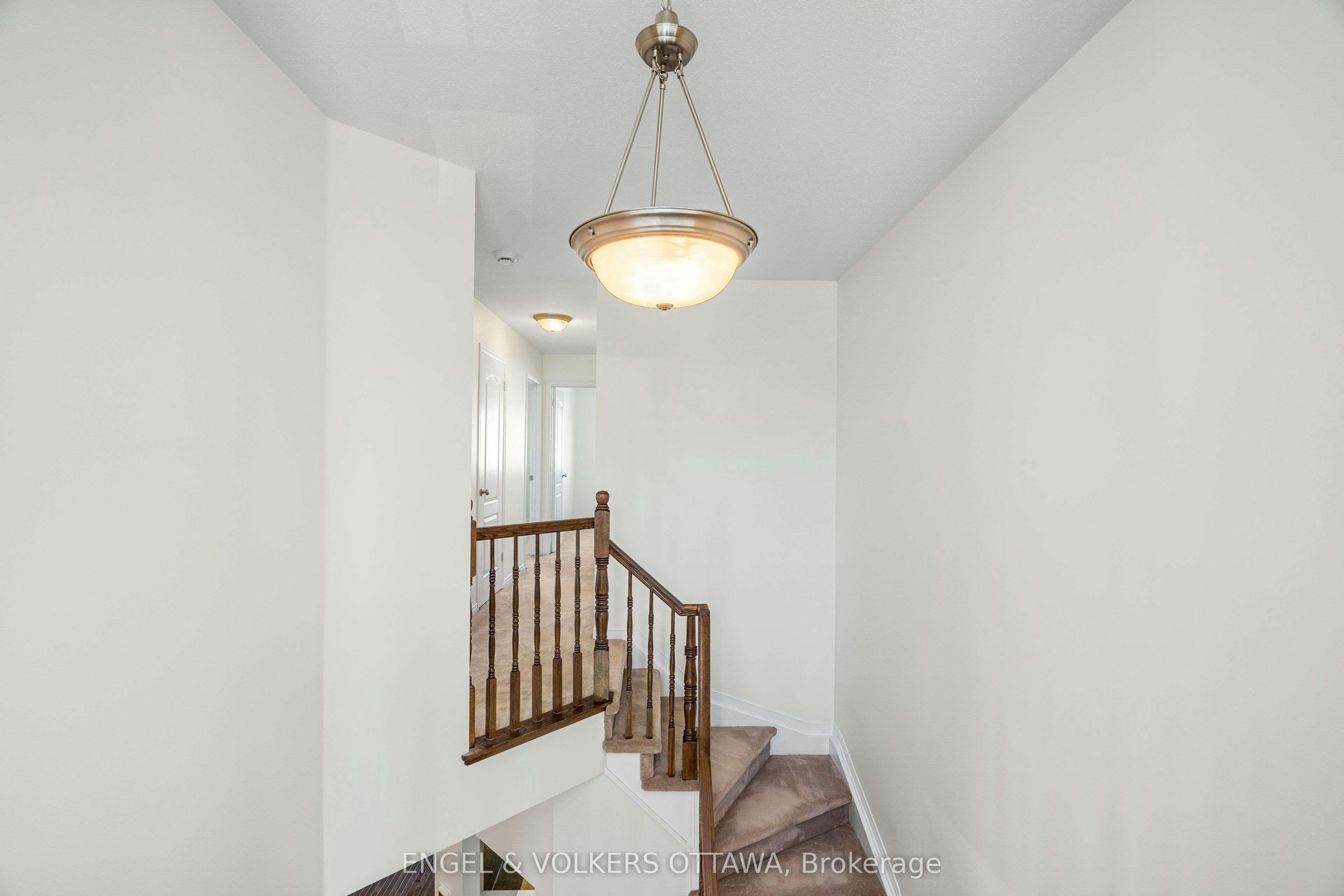729 Nakina Way, Ottawa, ON, K1V 2H9 - 35