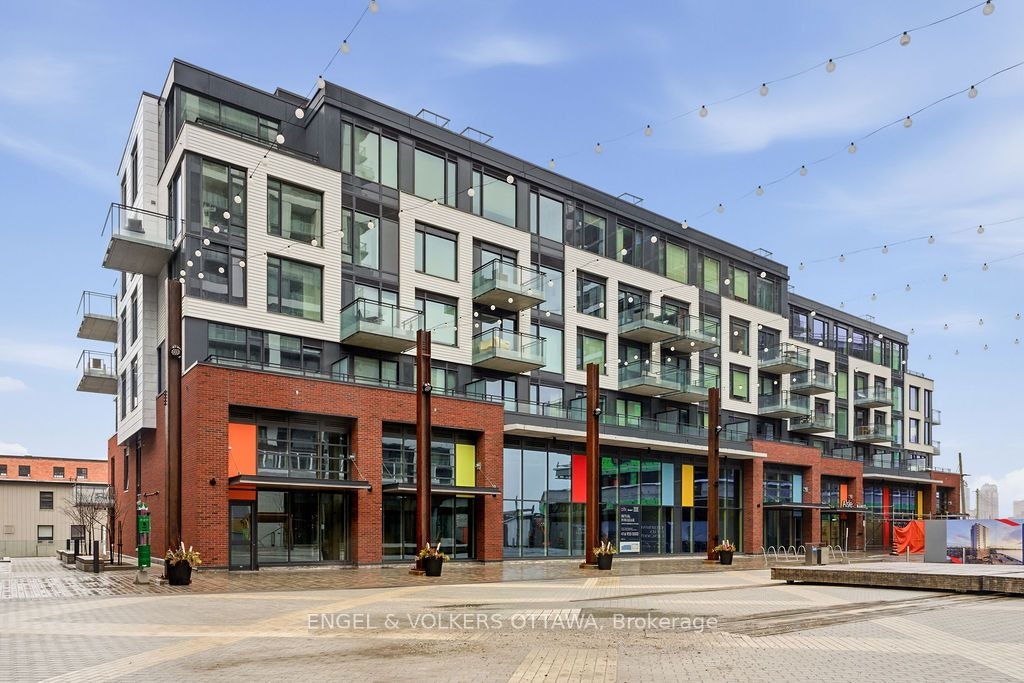 601-320 Miwate Private, Ottawa, ON, K1R 0E1
