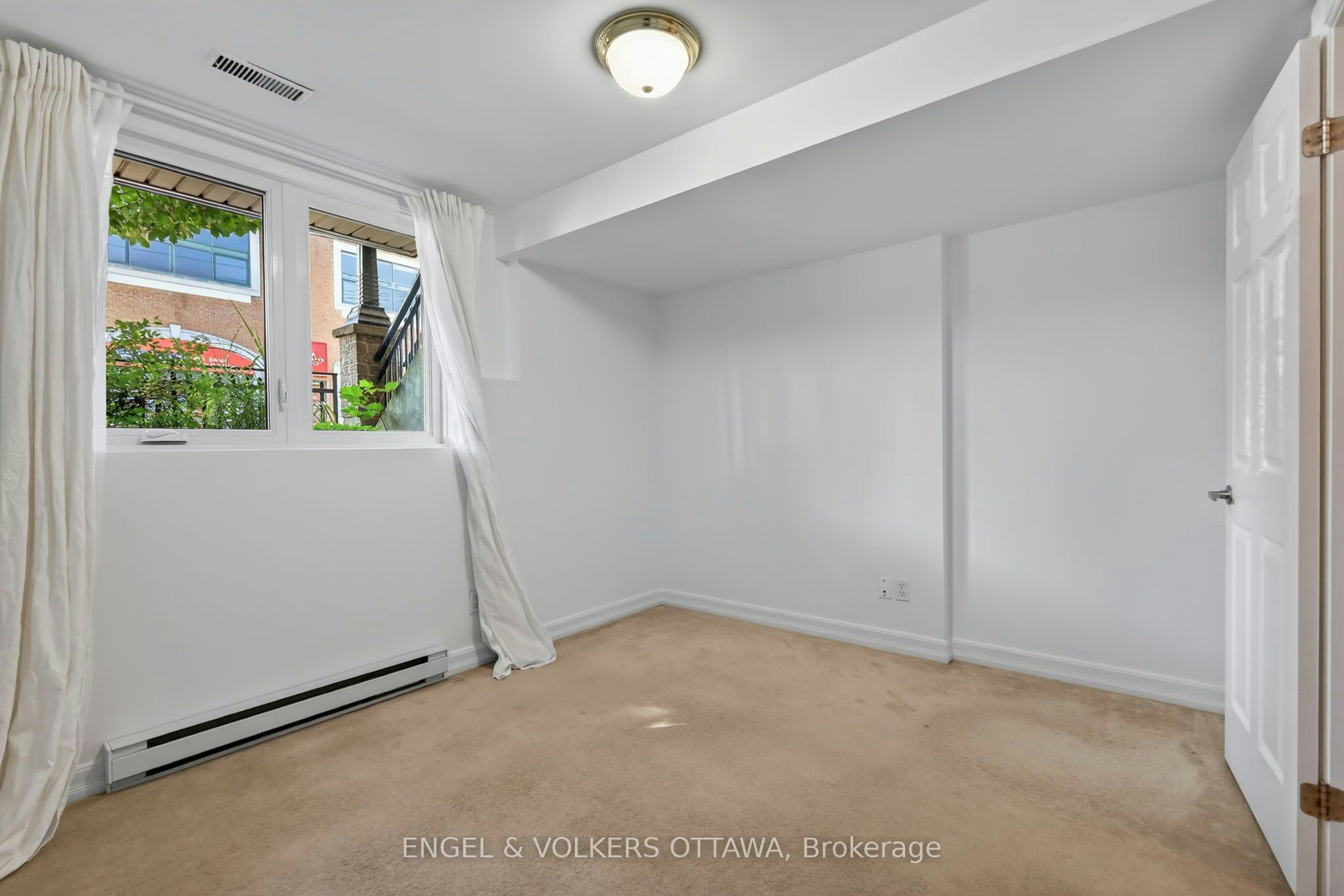 107 A Third Avenue, Ottawa, ON, K1S 2J7 - 30