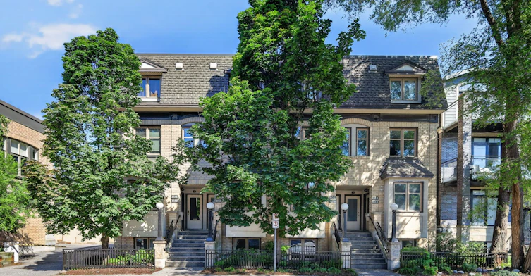 107 A Third Avenue, Ottawa, ON, K1S 2J7 - 2