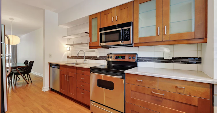 107 A Third Avenue, Ottawa, ON, K1S 2J7 - 5