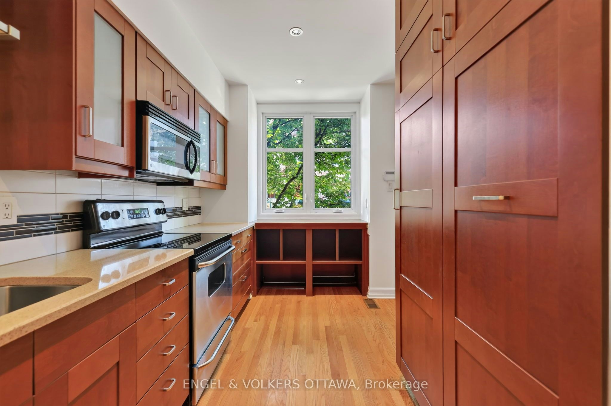 107 A Third Avenue, Ottawa, ON, K1S 2J7 - 7